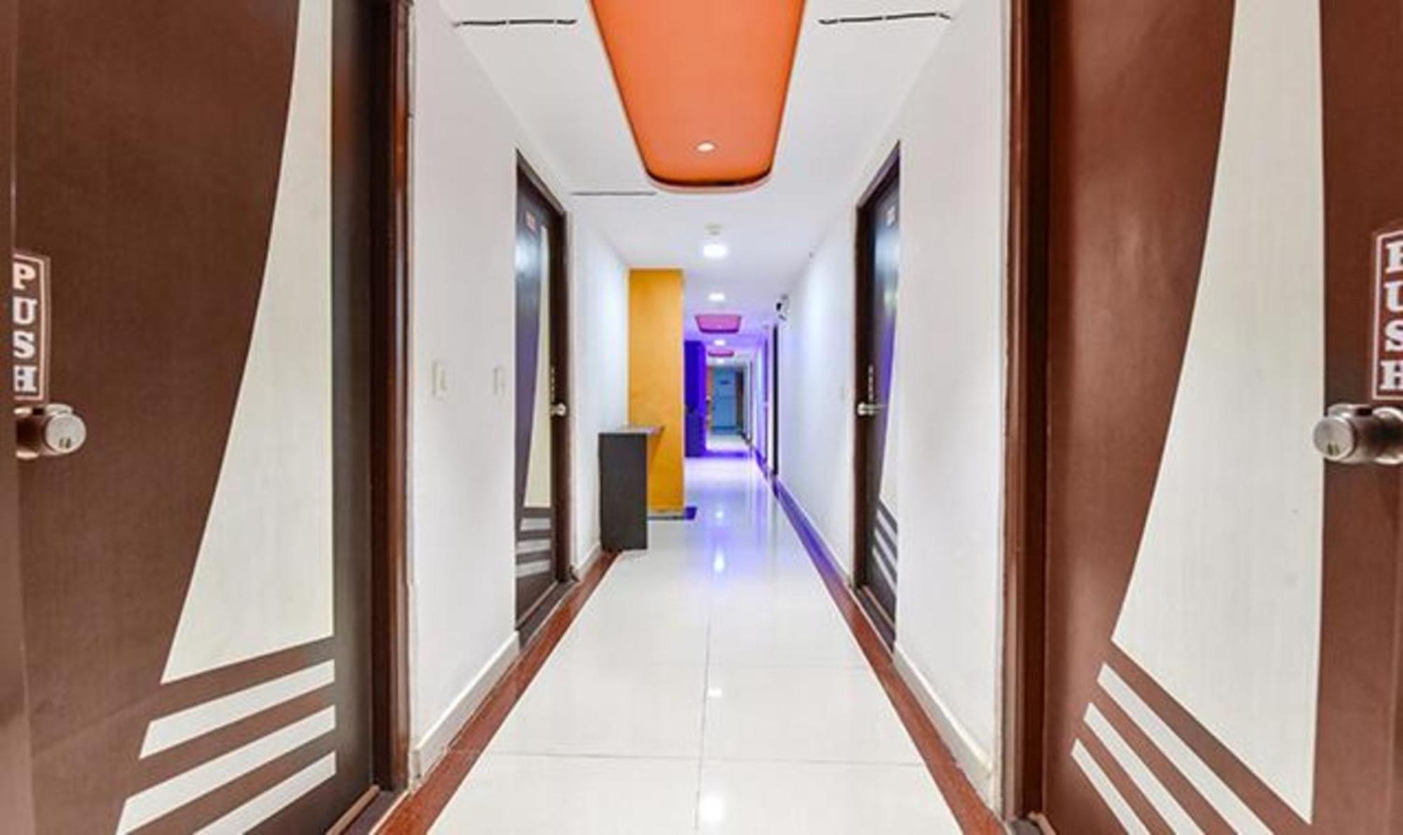 Fabhotel Blue Moon I Ахмедабад Экстерьер фото